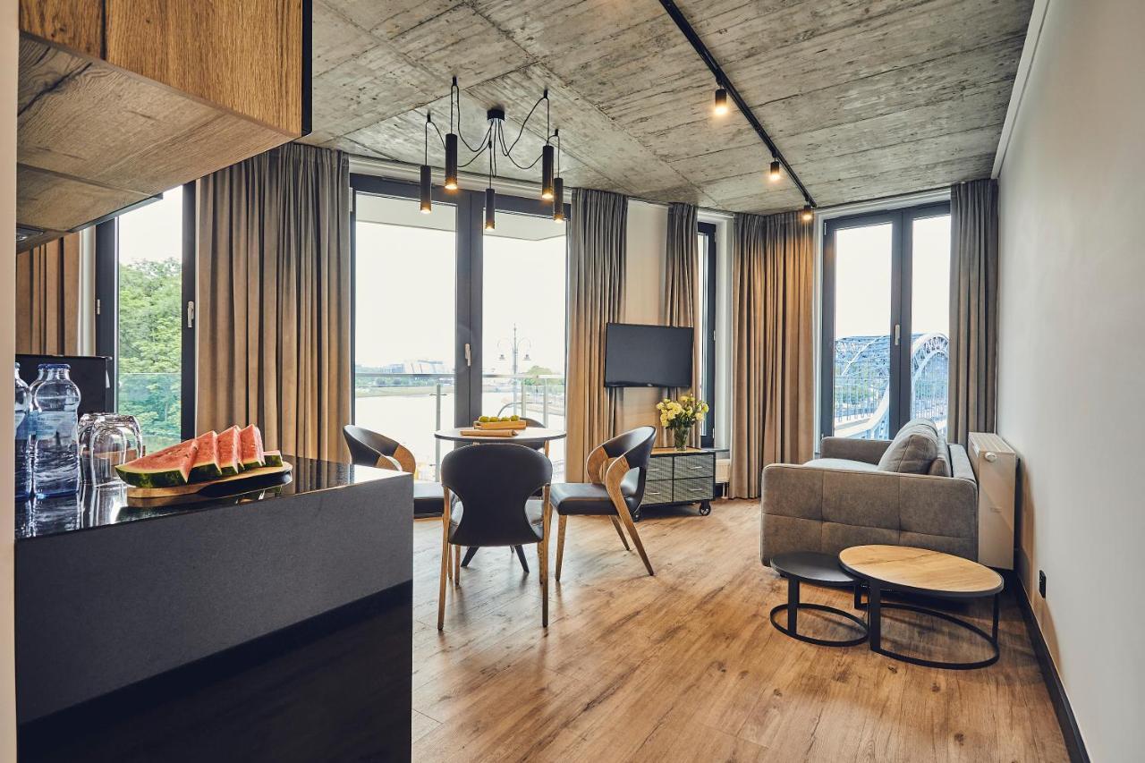 The Bridge Suites Hotel คราคูฟ ภายนอก รูปภาพ