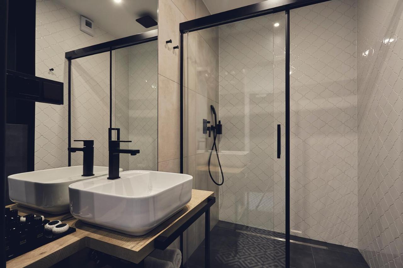The Bridge Suites Hotel คราคูฟ ภายนอก รูปภาพ