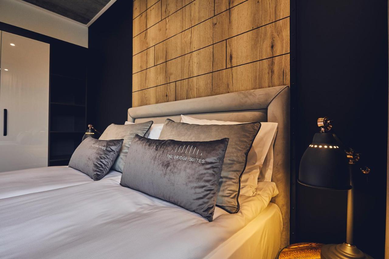 The Bridge Suites Hotel คราคูฟ ภายนอก รูปภาพ