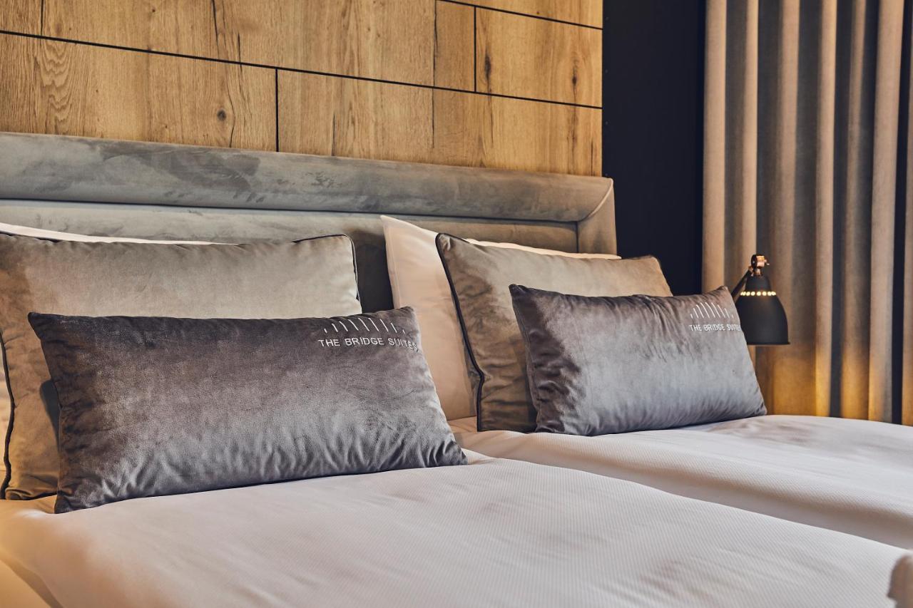 The Bridge Suites Hotel คราคูฟ ภายนอก รูปภาพ