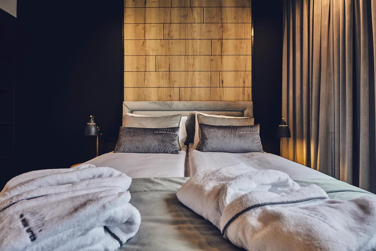 The Bridge Suites Hotel คราคูฟ ภายนอก รูปภาพ